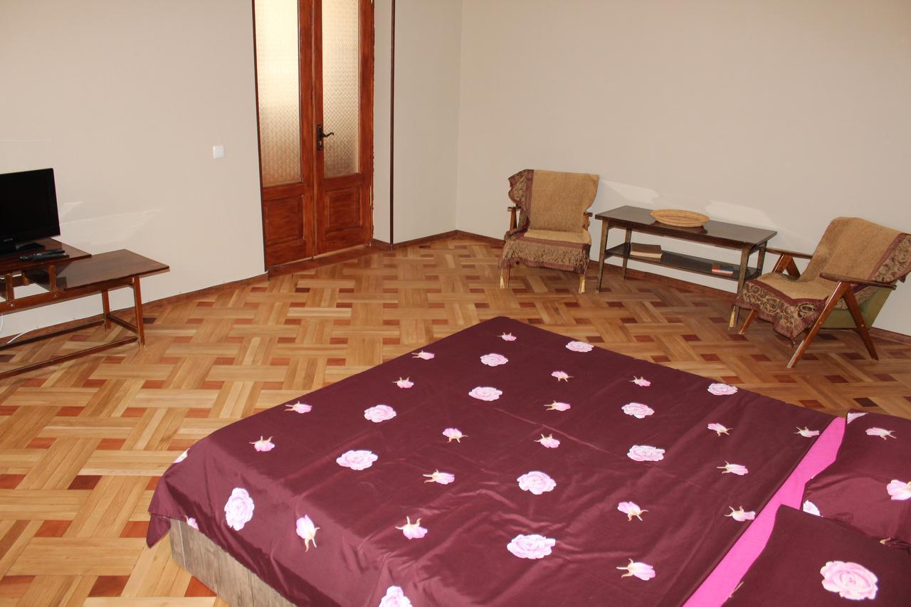 Guest House Stefanos Tbilisi Esterno foto