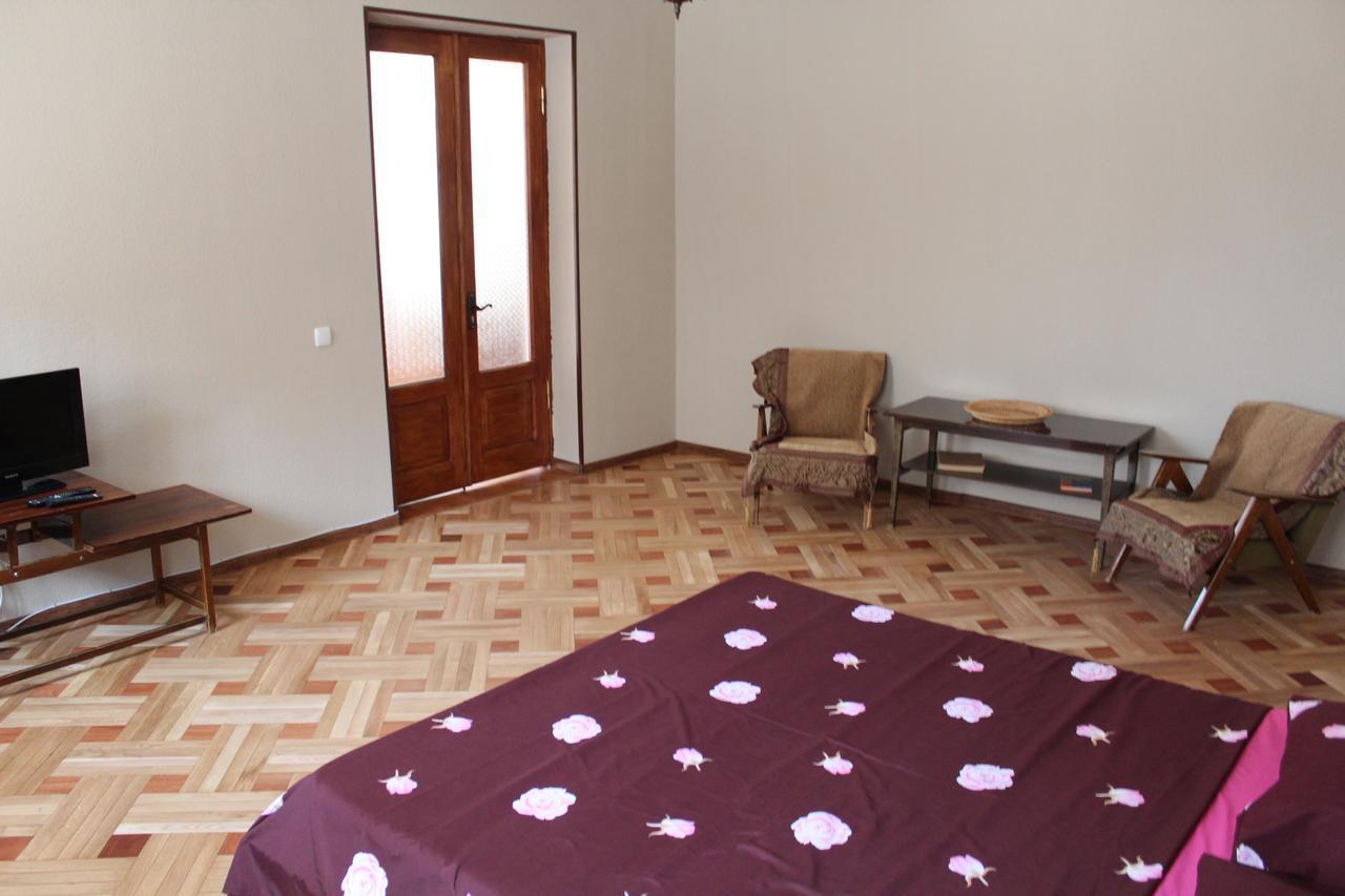 Guest House Stefanos Tbilisi Esterno foto